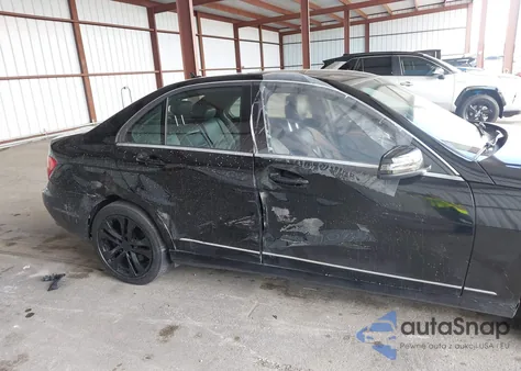 2013 Mercedes-Benz C 300 Luxury 4Matic/Sport 4Matic from USA, damaged, VIN WDDGF8AB7DR252234